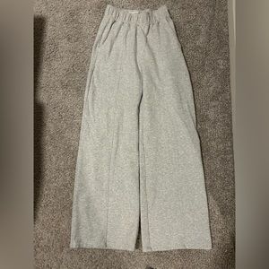 Abercrombie & Fitch soft A&F collection, wide leg sweat pant, like new!